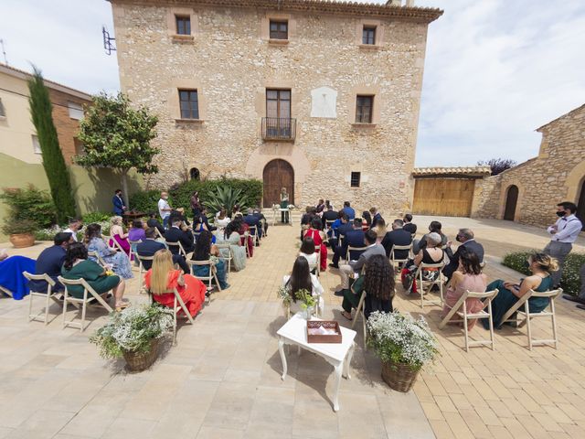 La boda de Carlos y Luciana en La Riera De Gaia, Tarragona 19