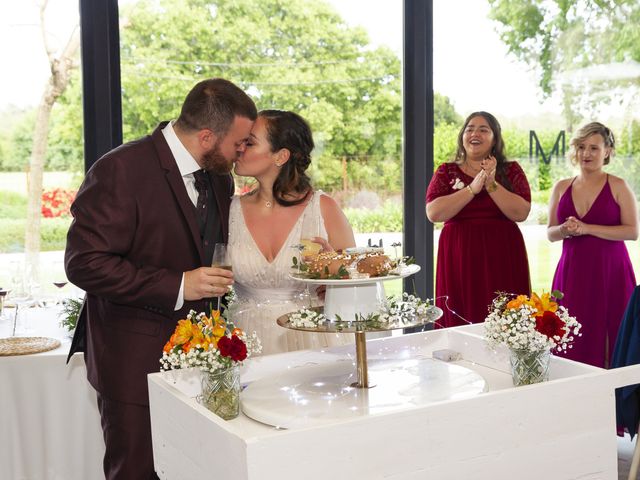 La boda de Carlos y Luciana en La Riera De Gaia, Tarragona 32