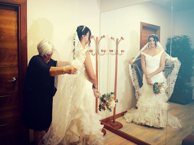 La boda de Gloria y Borja en Valdastillas, Cáceres 43