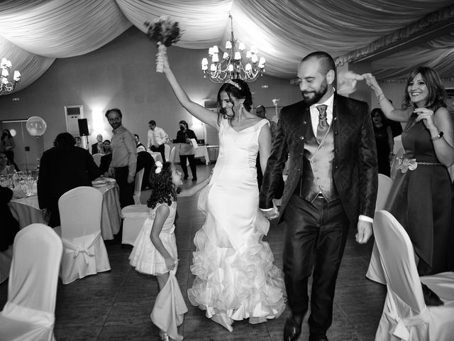 La boda de Gloria y Borja en Valdastillas, Cáceres 84