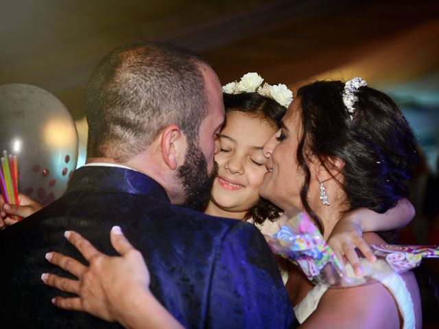 La boda de Gloria y Borja en Valdastillas, Cáceres 109