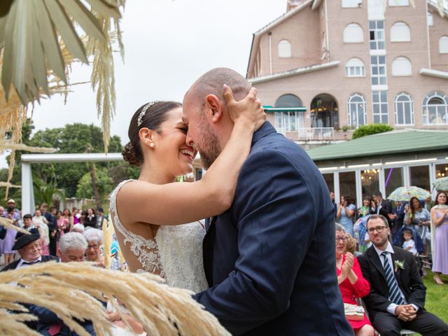 La boda de Virginia y Aritz en Isla, Cantabria 23