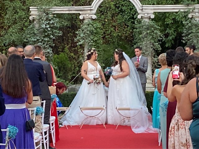 La boda de Marta y Alba en Santiago De Vicalvaro, Madrid 15