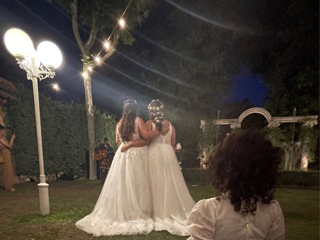 La boda de Marta y Alba en Santiago De Vicalvaro, Madrid 17