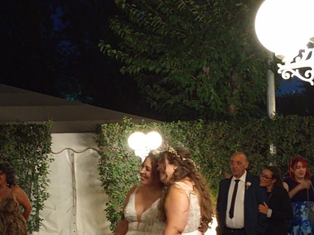 La boda de Marta y Alba en Santiago De Vicalvaro, Madrid 18