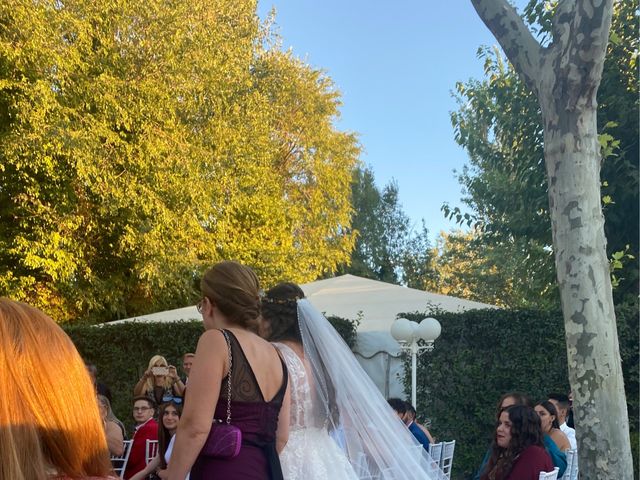 La boda de Marta y Alba en Santiago De Vicalvaro, Madrid 21