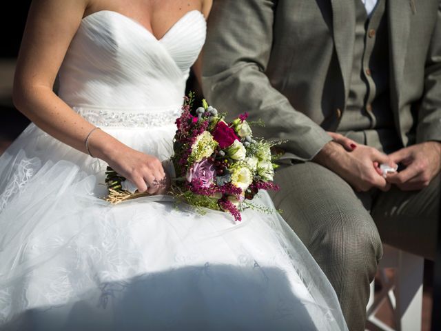 La boda de Orkatz y Isa en Hondarribia, Guipúzcoa 42