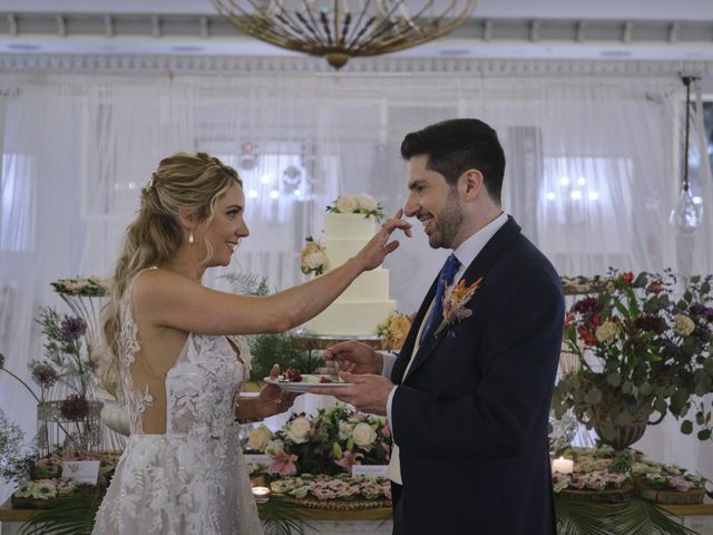 La boda de Miguel y Itamara en Dos Hermanas, Sevilla 62