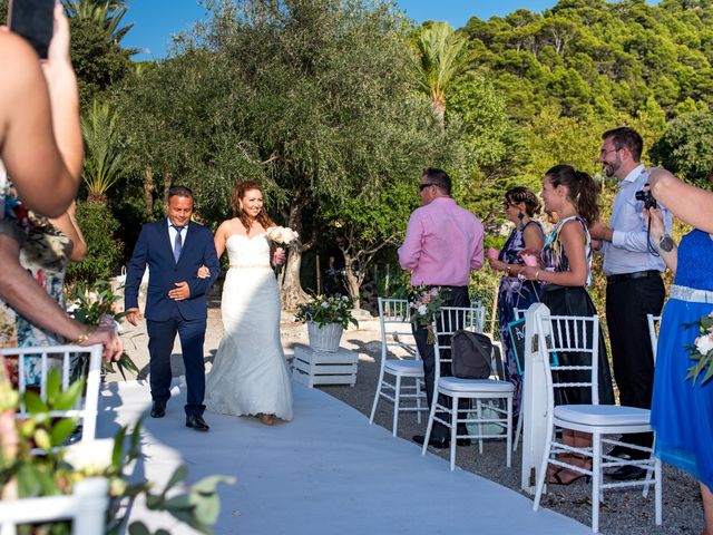 La boda de Javier y Geri en Deià, Islas Baleares 39