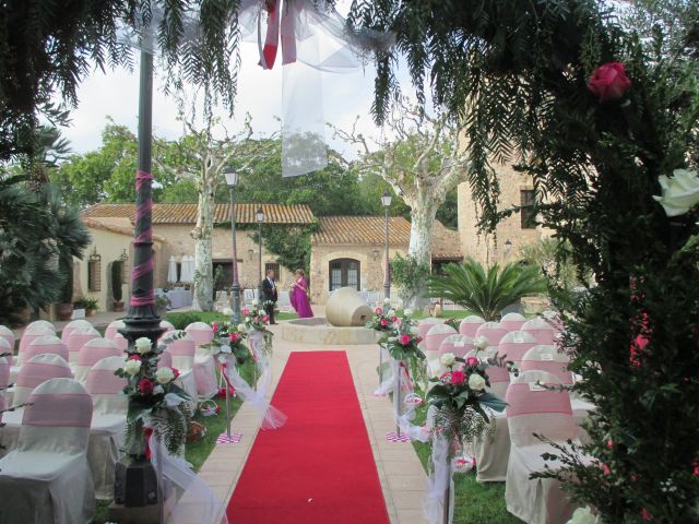 La boda de Rafa y Monika  en Cambrils, Tarragona 16