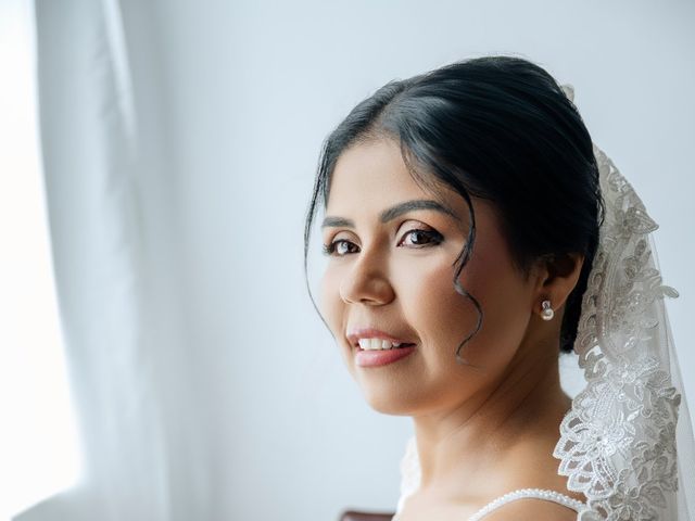 La boda de Julio y Marina en Zaragoza, Zaragoza 32