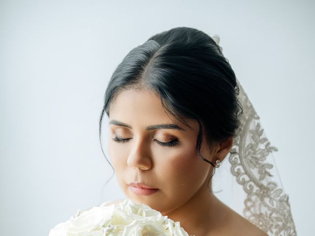 La boda de Julio y Marina en Zaragoza, Zaragoza 35