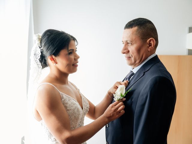 La boda de Julio y Marina en Zaragoza, Zaragoza 38