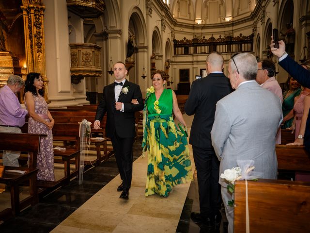 La boda de Julio y Marina en Zaragoza, Zaragoza 44