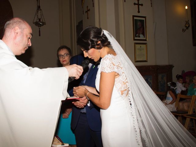 La boda de Carlos y Reyes en Sevilla, Sevilla 43