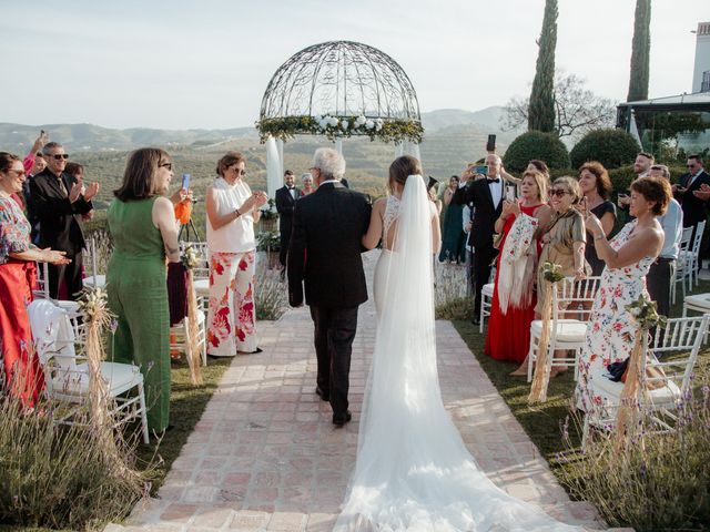 La boda de Alejandro y Silvia en Velez Malaga, Málaga 34