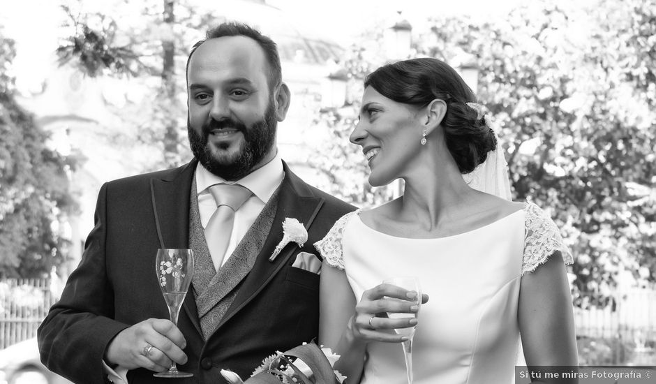 La boda de Carlos y Reyes en Sevilla, Sevilla