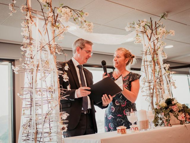 La boda de Pablo y Lucía en Donostia-San Sebastián, Guipúzcoa 129