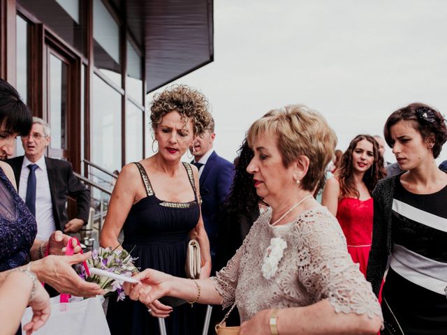 La boda de Pablo y Lucía en Donostia-San Sebastián, Guipúzcoa 233