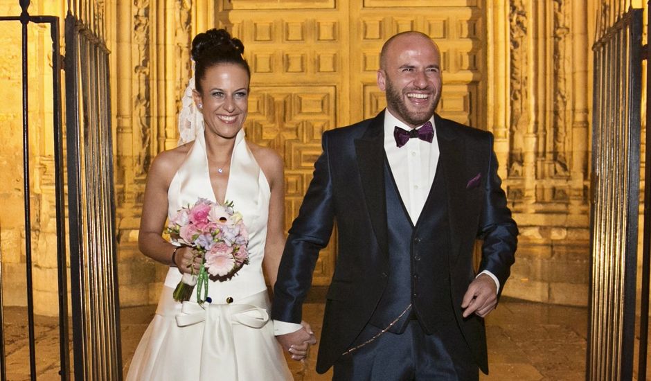 La boda de Freddie  y Belén  en León, León
