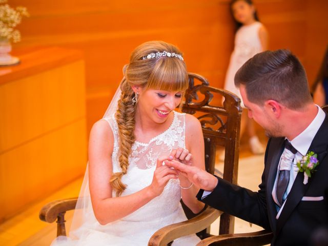 La boda de Eloy y Nuria en Arroyo De La Encomienda, Valladolid 15