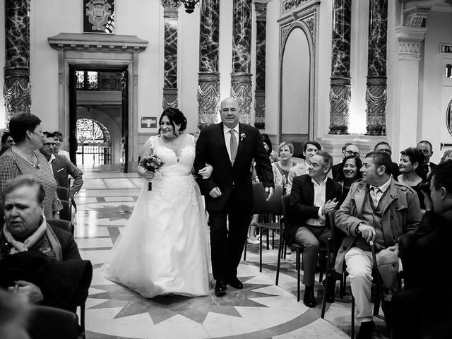 La boda de Raúl  y Izaskun  en Donostia-San Sebastián, Guipúzcoa 18