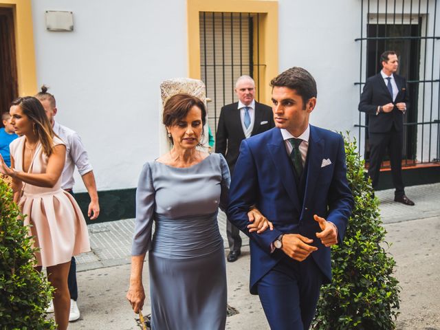 La boda de Miguel y Gracia en San Fernando, Cádiz 43