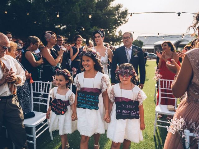 La boda de Jose Enrique y Olga en Villagarcia Del Llano, Cuenca 21