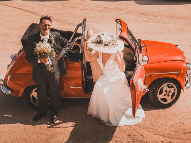 La boda de david y laura en Canet De Mar, Barcelona 2