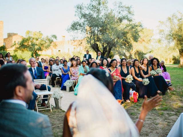 La boda de Fintan y Sarika en La Bisbal d&apos;Empordà, Girona 11