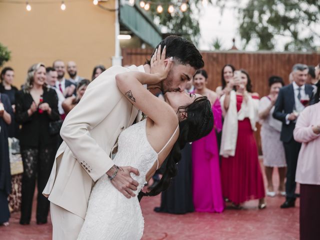 La boda de Alicia y Adrián en Valencia, Valencia 18
