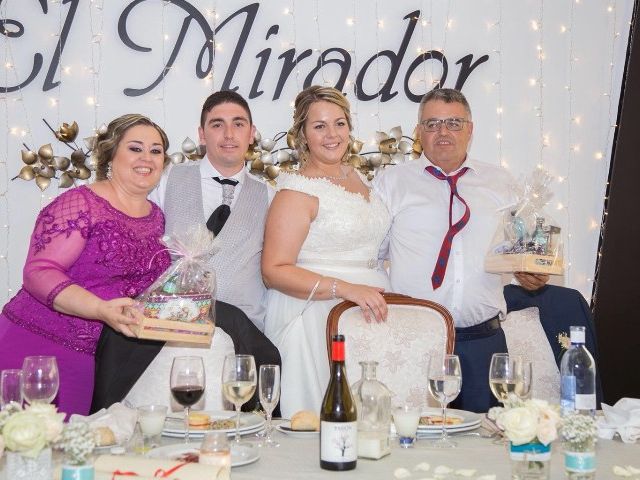 La boda de Juan Octavio y Remei en Llutxent, Valencia 17