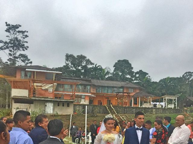 La boda de Johnny Bolívar Quichimbo Morocho   y Katia Lizbeth Mejia Aldaz en Barcelona, Barcelona 6