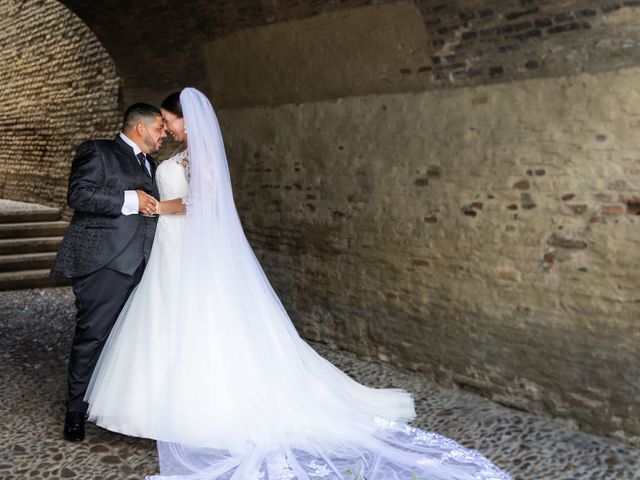 La boda de Sergio y Valeria en Sevilla, Sevilla 2