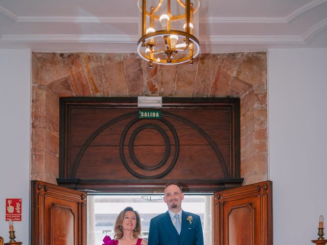 La boda de Juan Carlos y Eva en Oviedo, Asturias 21