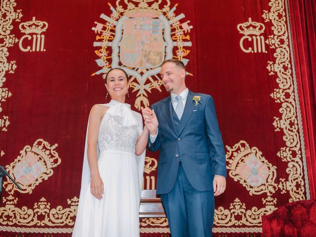 La boda de Juan Carlos y Eva en Oviedo, Asturias 41
