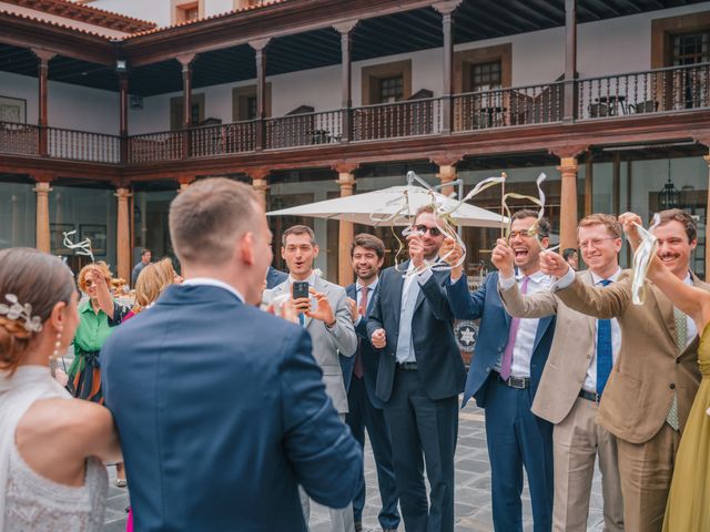 La boda de Juan Carlos y Eva en Oviedo, Asturias 51