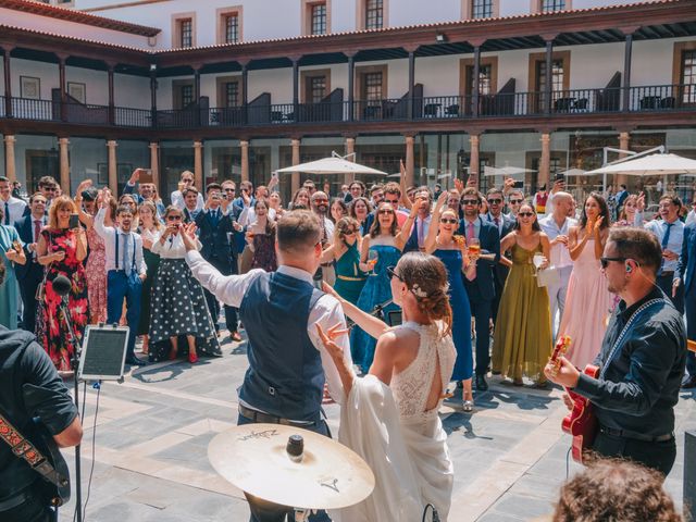 La boda de Juan Carlos y Eva en Oviedo, Asturias 86