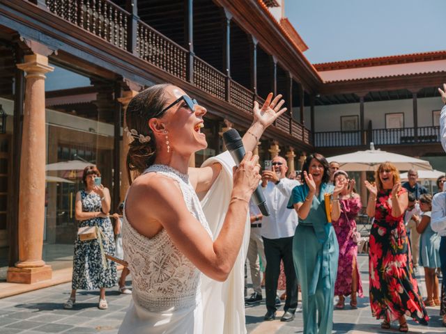 La boda de Juan Carlos y Eva en Oviedo, Asturias 87