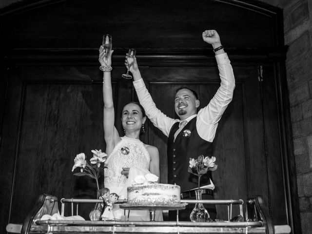 La boda de Juan Carlos y Eva en Oviedo, Asturias 108