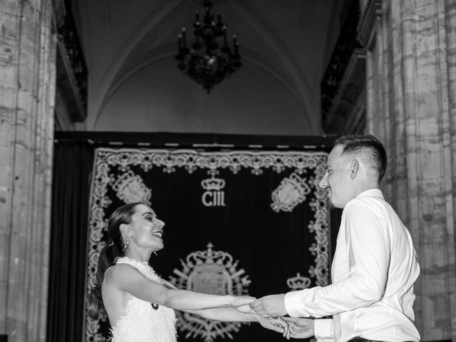 La boda de Juan Carlos y Eva en Oviedo, Asturias 134