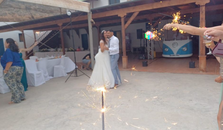La boda de Antonio y Estefanía en Antigua, Las Palmas