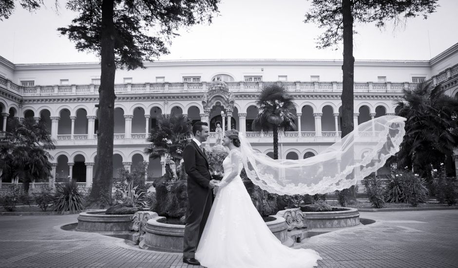 La boda de Santi y Marta en Guadalajara, Guadalajara