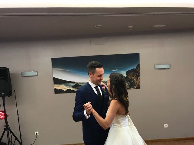 La boda de Lorena y Jacobo en Oleiros, A Coruña 6