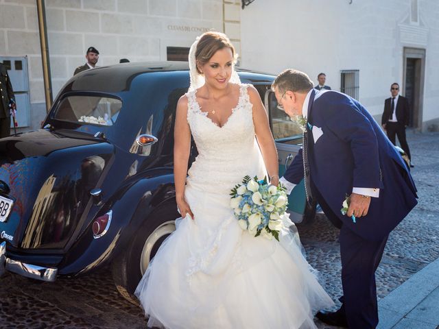 La boda de Fernando y Noemí en Navalcarnero, Madrid 17