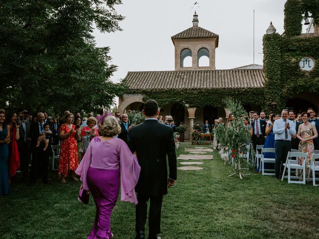 La boda de Charlie y Clara en Cáceres, Cáceres 9