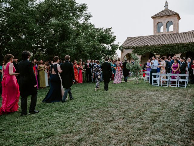 La boda de Charlie y Clara en Cáceres, Cáceres 10