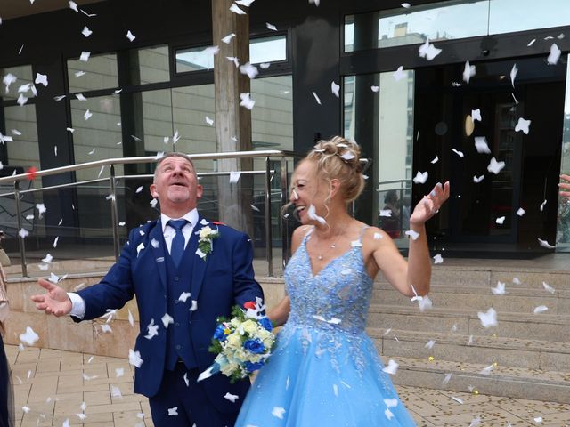 La boda de Manuela y Juan José en Montornes Del Valles, Barcelona 2