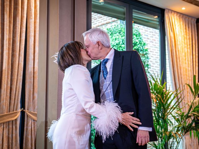 La boda de JuanJose y Ana en Madrid, Madrid 42