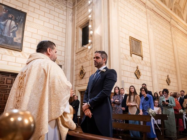 La boda de Andrés y Tania en Pamplona, Navarra 4